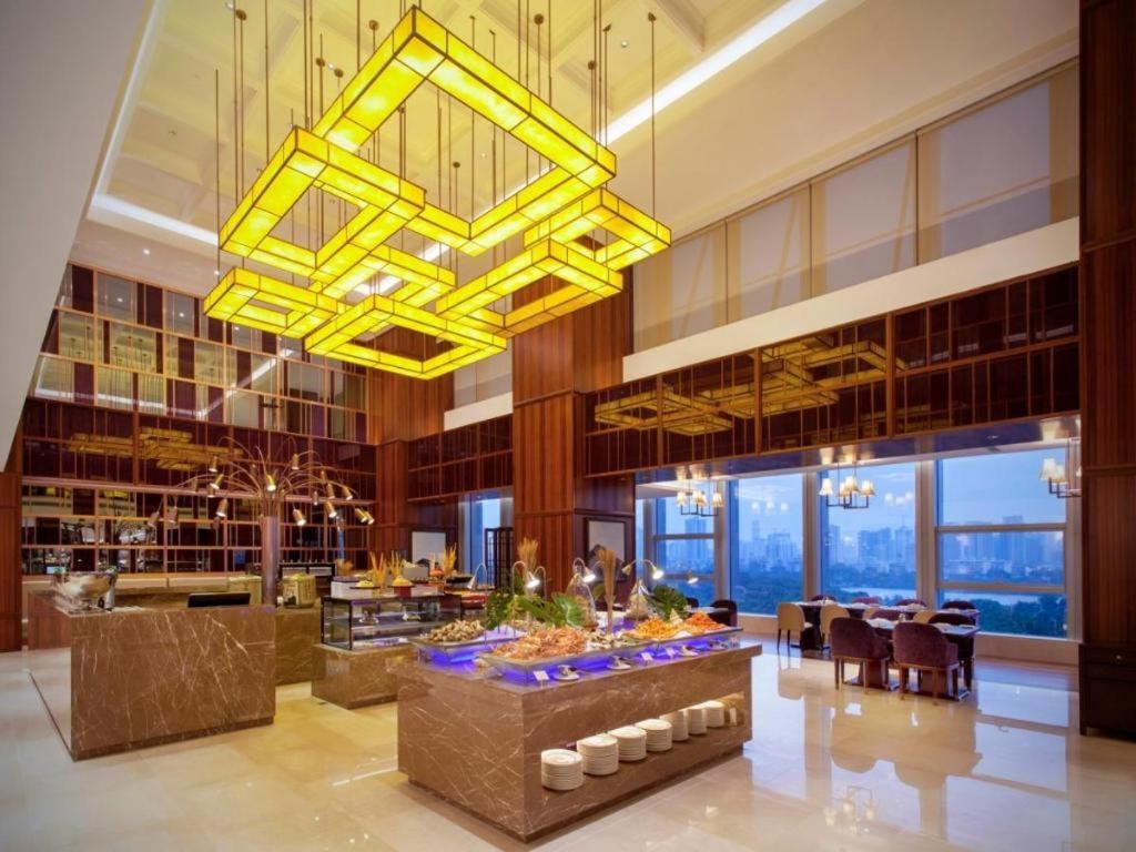 Ming Du Lakeside Hotel Наньнін Екстер'єр фото