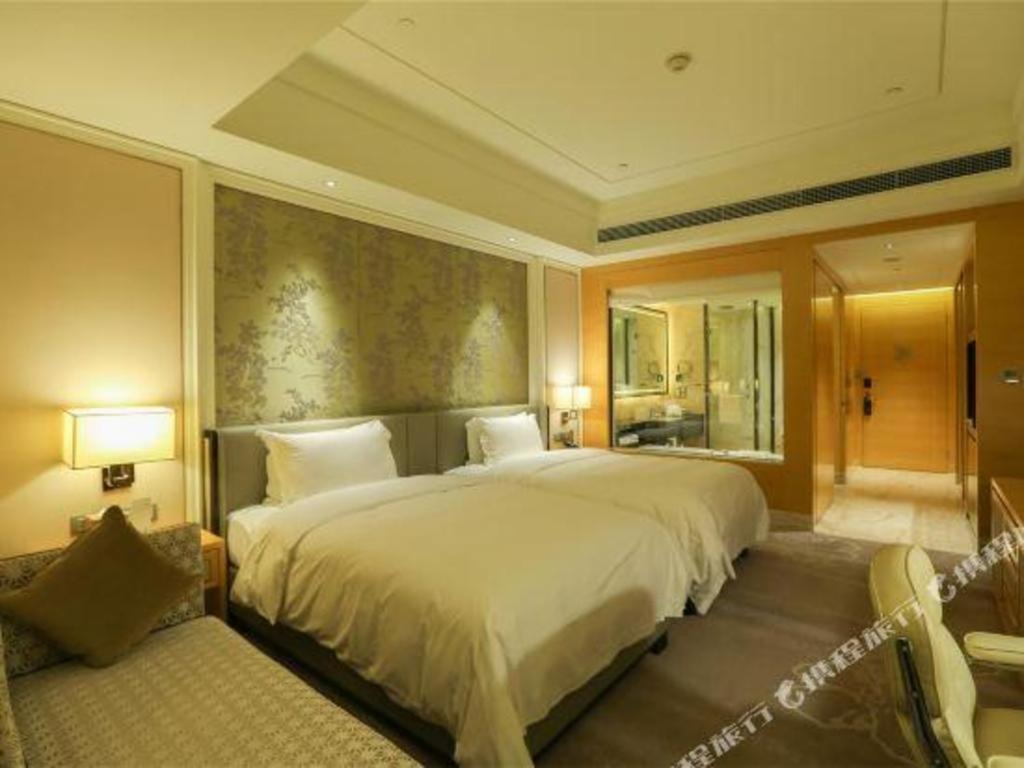 Ming Du Lakeside Hotel Наньнін Екстер'єр фото