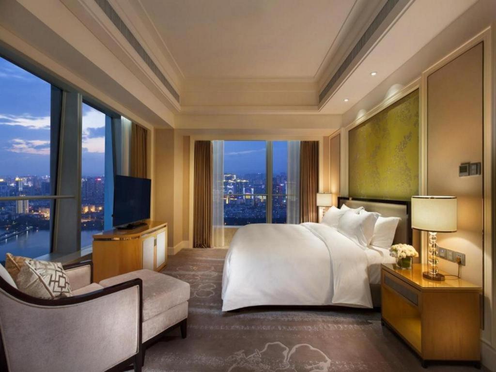 Ming Du Lakeside Hotel Наньнін Екстер'єр фото