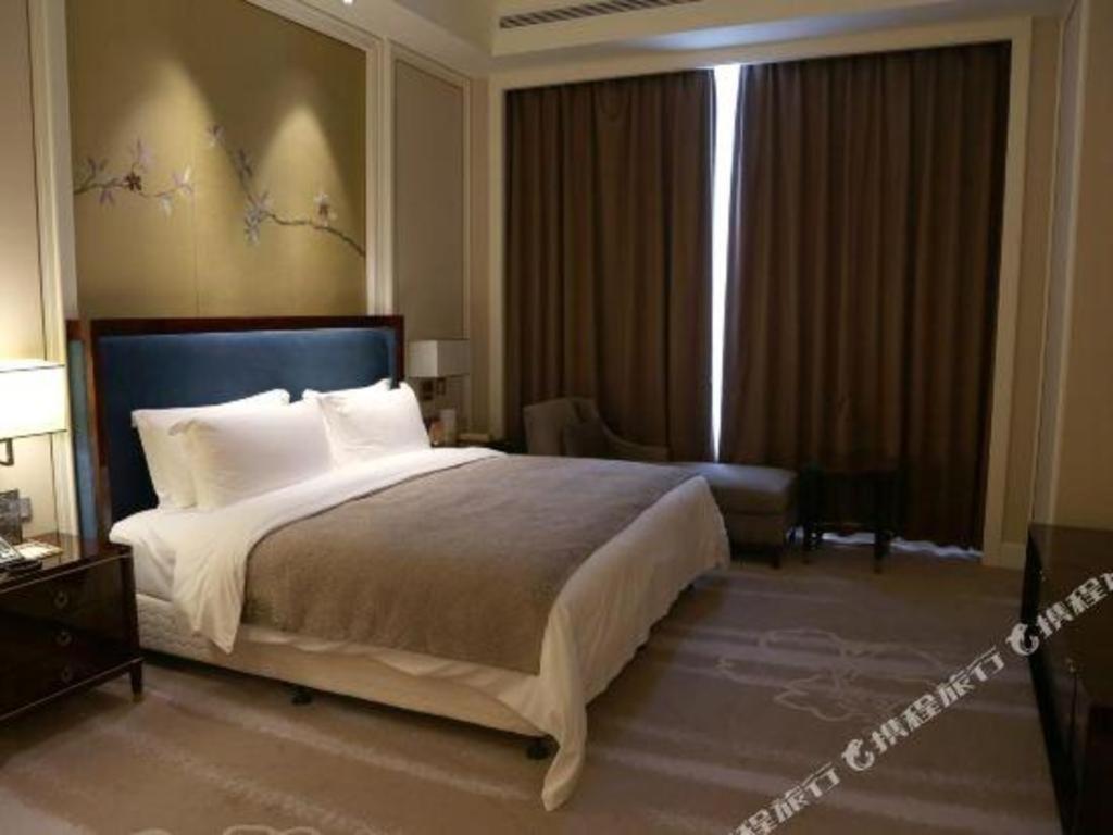 Ming Du Lakeside Hotel Наньнін Екстер'єр фото