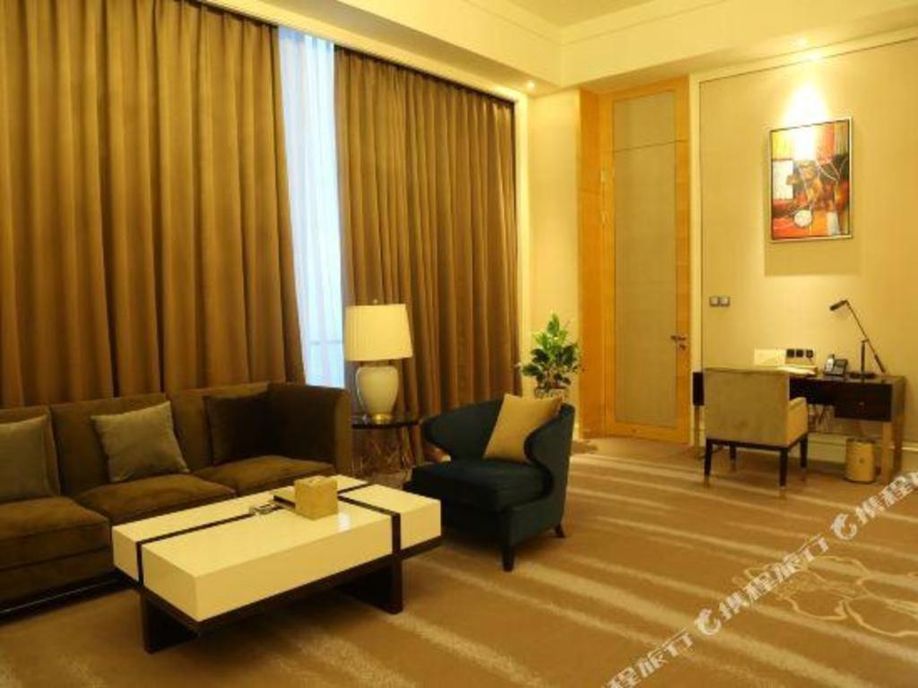 Ming Du Lakeside Hotel Наньнін Екстер'єр фото