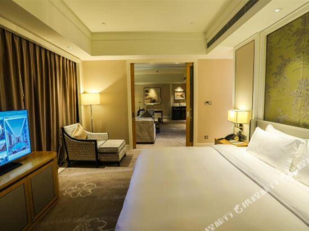 Ming Du Lakeside Hotel Наньнін Екстер'єр фото