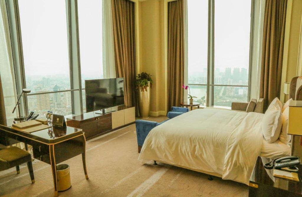 Ming Du Lakeside Hotel Наньнін Екстер'єр фото